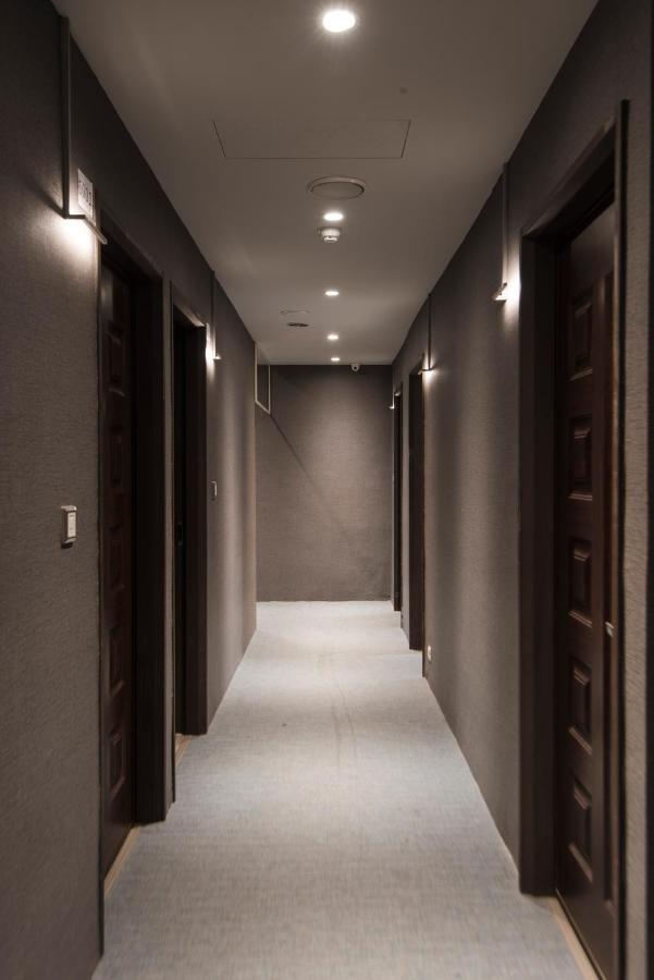 Sparrow Hotel Đài Trung Ngoại thất bức ảnh