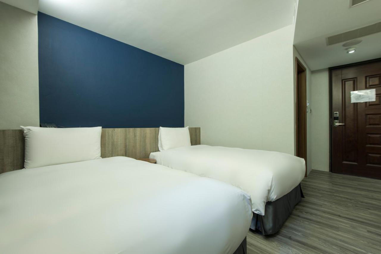 Sparrow Hotel Đài Trung Ngoại thất bức ảnh